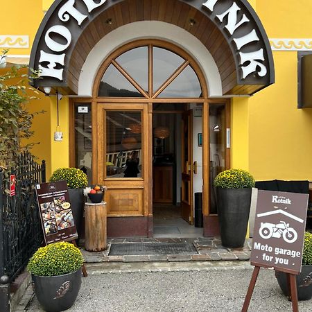 科特尼克酒店 克拉尼斯卡戈拉 外观 照片